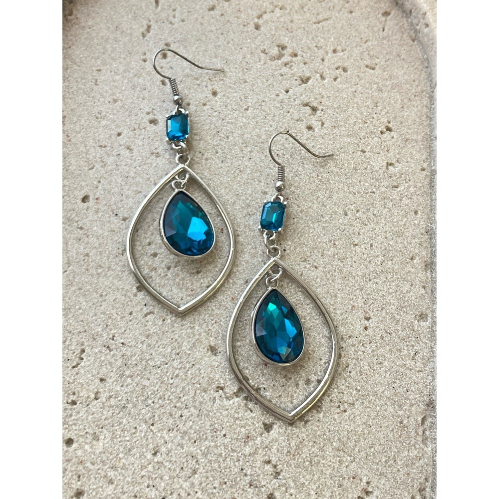 Silver Tone Dangle Earrings Teal Blue Crystal Open Teardrop Faceted Romantic‎